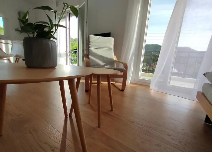 Beautifully Renovated Apartment In Kavala, Bright And Luminous