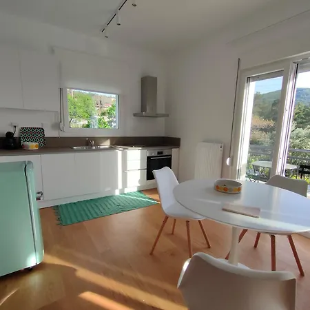 Beautifully Renovated Apartment In Kavala, Bright And Luminous Exterior photo
