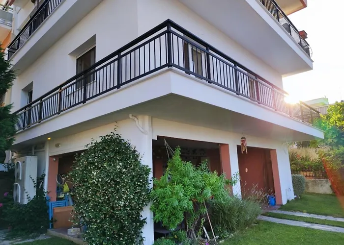 Beautifully Renovated Apartment In Kavala, Bright And Luminous